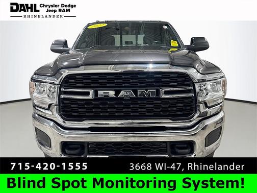 2022 RAM 2500 Tradesman Crew Cab 4x4 6'4' Box