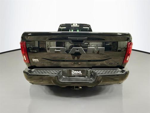2025 RAM 2500 Big Horn Crew Cab 4x4 6'4' Box