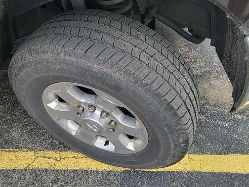 2017 RAM 2500 Big Horn Crew Cab 4x4 6'4' Box