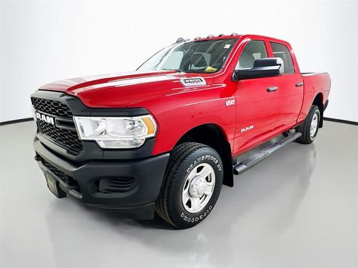 2021 RAM 2500 Tradesman Crew Cab 4x4 6'4' Box