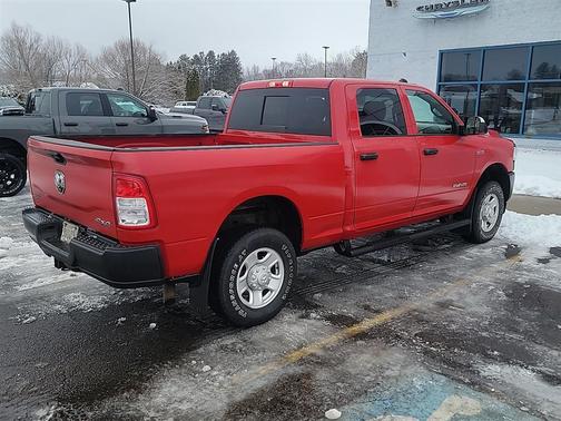 2021 RAM 2500 Tradesman Crew Cab 4x4 6'4' Box