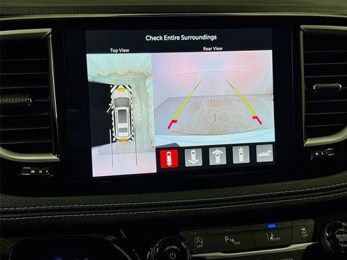 Bright White Clearcoat 2026 Chrysler Pacifica L