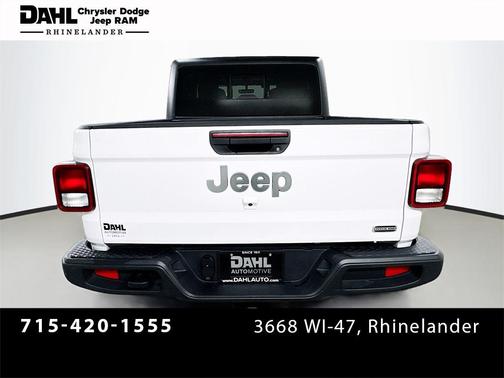 2022 Jeep Gladiator Overland