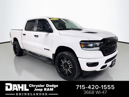 Ivory White Tri-Coat Pearlcoat 2024 RAM 1500 Laramie
