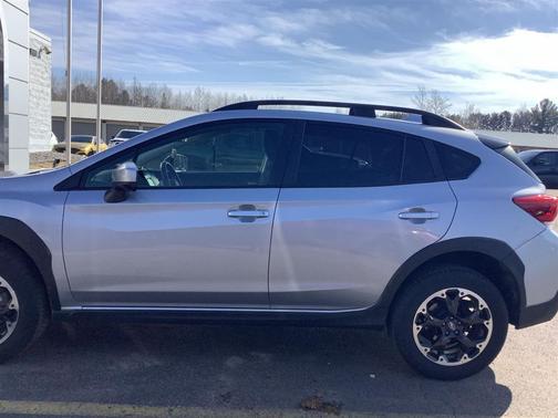 Ice Silver Metallic 2021 Subaru Crosstrek Premium