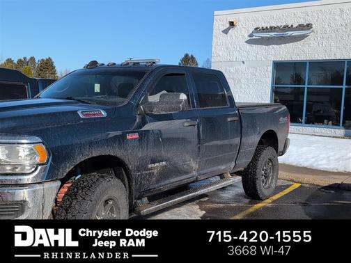 2021 RAM 2500 Tradesman Crew Cab 4x4 6'4' Box