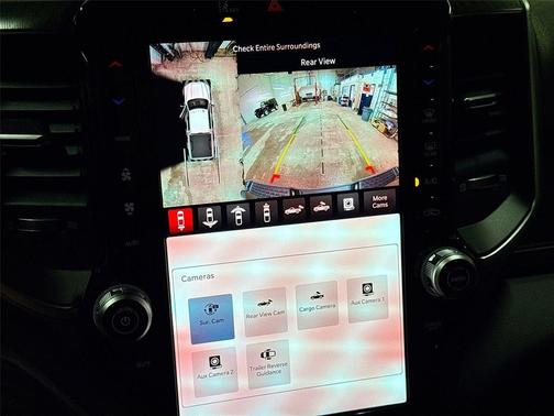 Ceramic Gray Clearcoat 2026 RAM 2500 Big Horn Crew Cab 4x4 6'4' Box