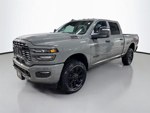 Ceramic Gray Clearcoat 2026 RAM 2500 Big Horn Crew Cab 4x4 6'4' Box