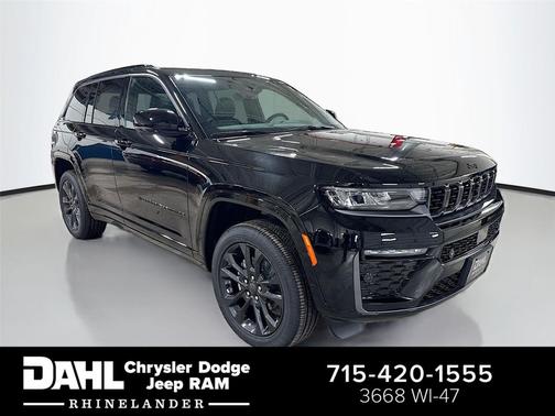 Diamond Black Crystal Pearlcoat 2026 Jeep Grand Cherokee Limited
