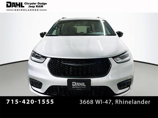 2026 Chrysler Pacifica L