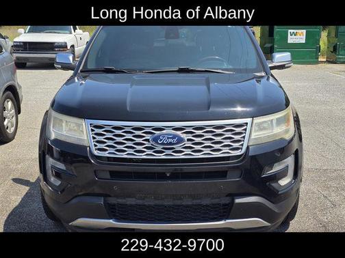 White Platinum Metallic Tri-Coat 2017 Ford Explorer Platinum