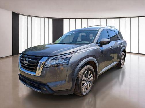 Gun Metallic 2022 Nissan Pathfinder SL 2WD