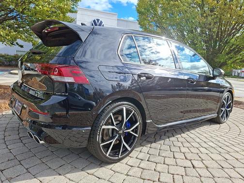 2024 Volkswagen Golf R 2.0T
