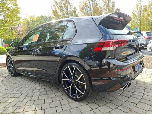 2024 Volkswagen Golf R 2.0T
