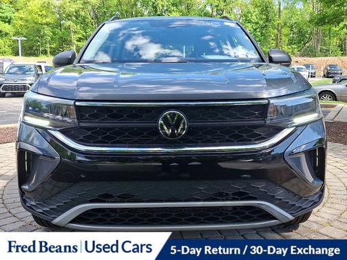 Platinum Gray Metallic 2024 Volkswagen Taos 1.5T S