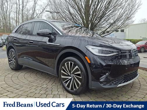 Deep Black Pearl Effect 2023 Volkswagen ID.4 Pro S Plus