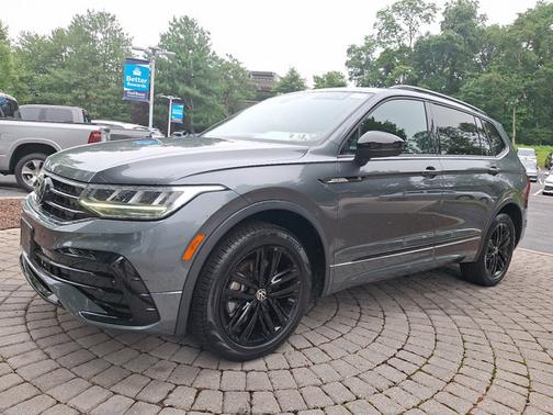 2022 Volkswagen Tiguan 2.0T SE R-Line Black