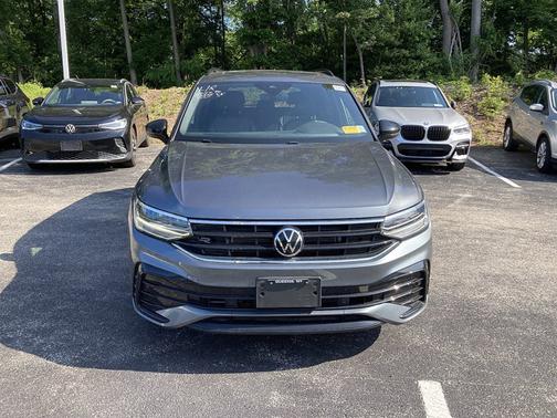 2022 Volkswagen Tiguan 2.0T SE R-Line Black