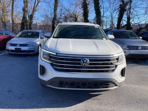 2025 Volkswagen Atlas 2.0T SE