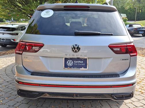 2023 Volkswagen Tiguan 2.0T SE R-Line Black