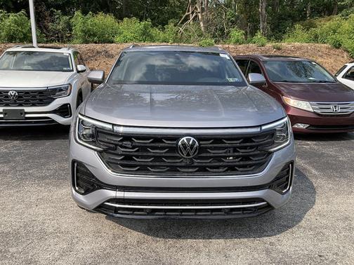 2024 Volkswagen Atlas Cross Sport 2.0T SEL Premium R-Line