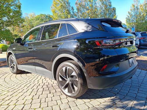 2022 Volkswagen ID.4 Pro