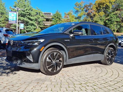 2022 Volkswagen ID.4 Pro