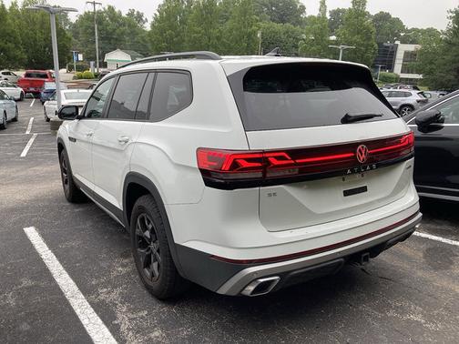 2025 Volkswagen Atlas 2.0T Peak Edition
