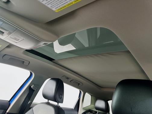 2023 Volkswagen Taos 1.5T SEL