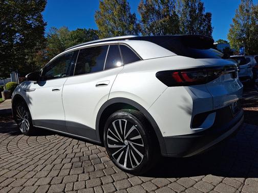 2023 Volkswagen ID.4 Pro S Plus
