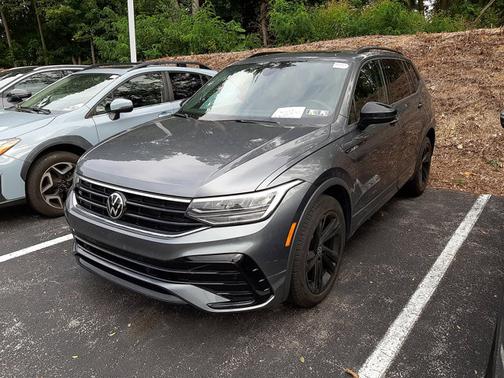 2023 Volkswagen Tiguan 2.0T SE R-Line Black