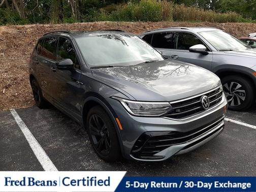 2023 Volkswagen Tiguan 2.0T SE R-Line Black