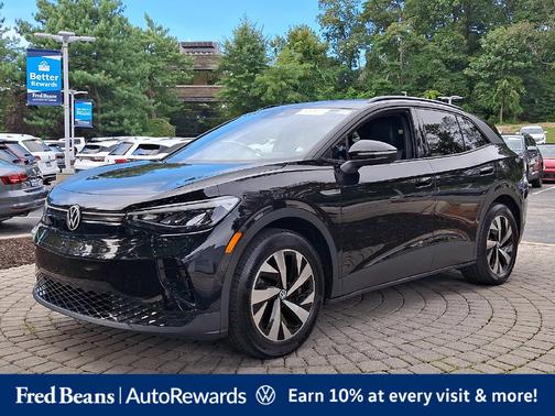 Deep Black Pearl Effect 2024 Volkswagen ID.4 Pro