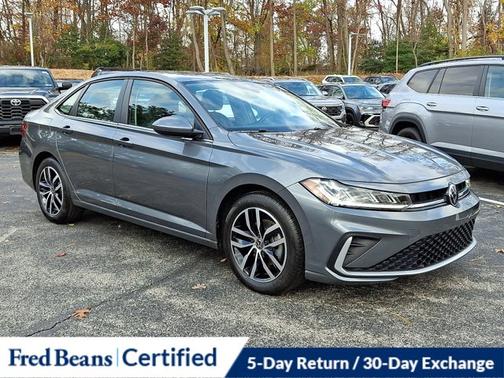 2025 Volkswagen Jetta 1.5T SE