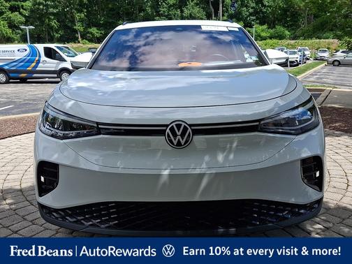 Pure White 2024 Volkswagen ID.4 Pro