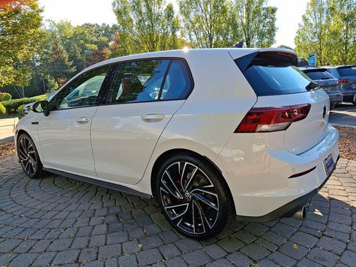 2024 Volkswagen Golf GTI 2.0T Autobahn