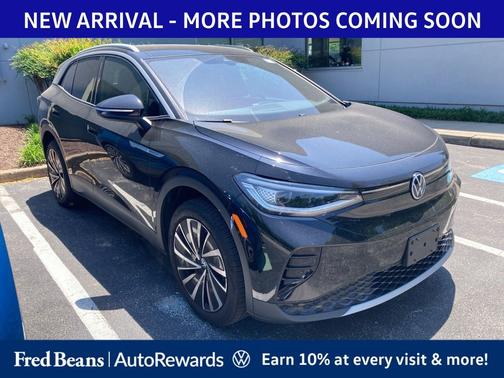 Deep Black Pearl Effect 2023 Volkswagen ID.4 Pro S Plus