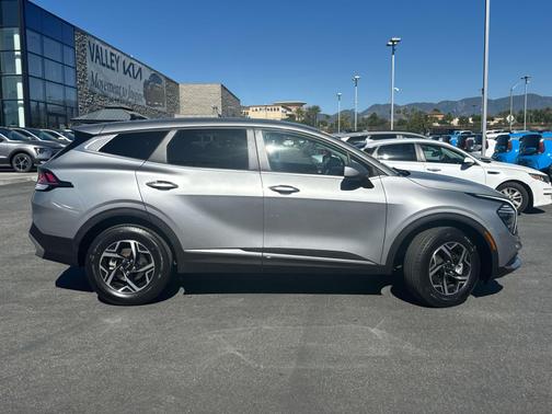 2024 Kia Sportage LX AWD