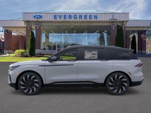 Metallic 2026 Lincoln Nautilus Reserve