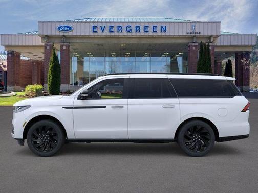 Star White 2026 Lincoln Navigator L Reserve