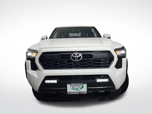 2025 Toyota Tacoma Hybrid TRD