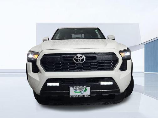 2025 Toyota Tacoma Hybrid TRD