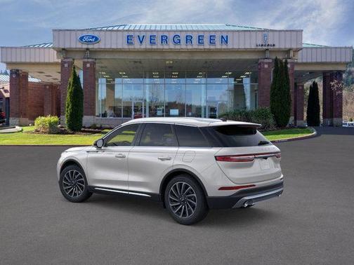 Ceramic Pearl Metallic 2024 Lincoln Corsair Reserve
