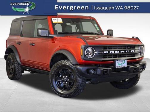 Hot Pepper Red Metallic Tinted Clearcoat 2024 Ford Bronco Black Diamond