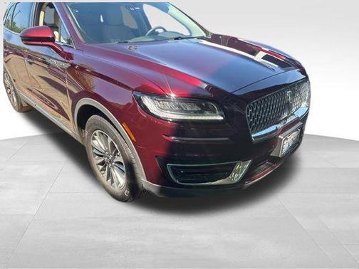 Burgundy 2020 Lincoln Nautilus Reserve