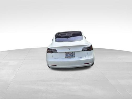 Pearl White Multi 2018 Tesla Model 3 Long Range