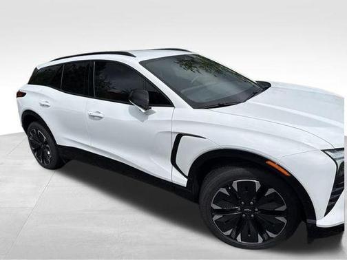 Summit White 2024 Chevrolet Blazer EV RS