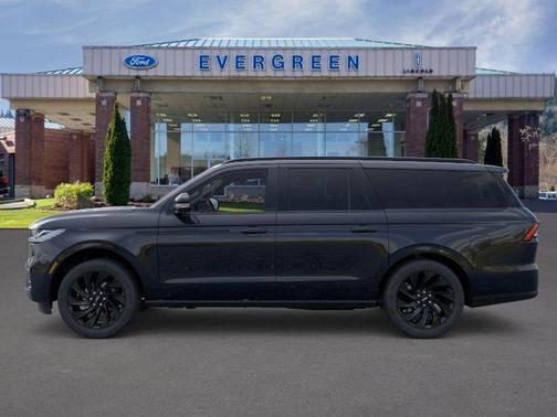 Infinite Black Metallic 2026 Lincoln Navigator L Reserve