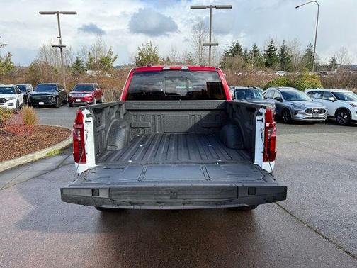 Oxford White 2025 Ford F-150 XLT