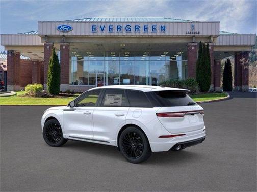 2025 Lincoln Corsair Premiere